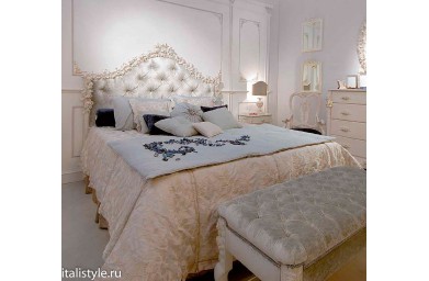 Кровать 1740